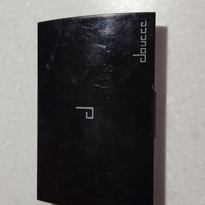 Eyeshadow/highlighter palette